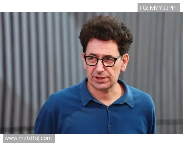 希姆基与迪纳摩的激烈对决展现足球魅力与战术智慧的较量